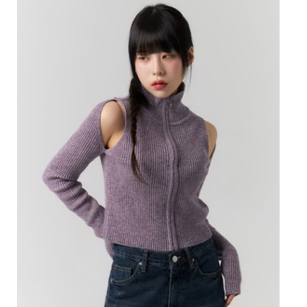 NWOT Lewkin Cut Out Zip Up Sweater